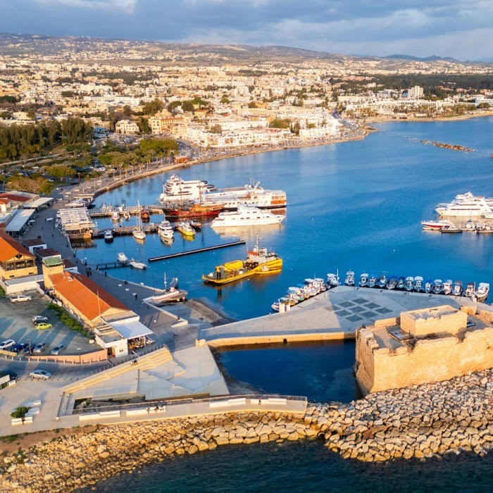 Yuri Naumov and His One-of-a-Kind Guitar Return to Cyprus!